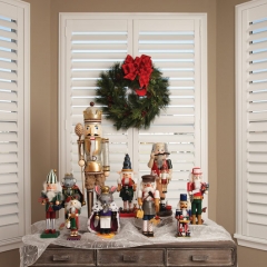 Hunter Douglas NewStyle® Composite Plantation Shutters