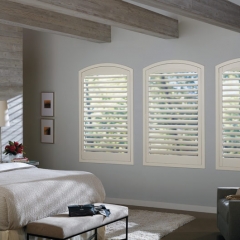 Hunter Douglas NewStyle® Composite Plantation Shutters